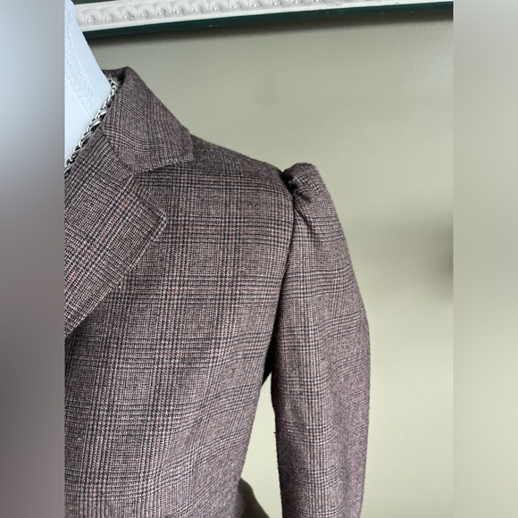 Banana Republic Jackets & Blazers - Banana Republic Blazer